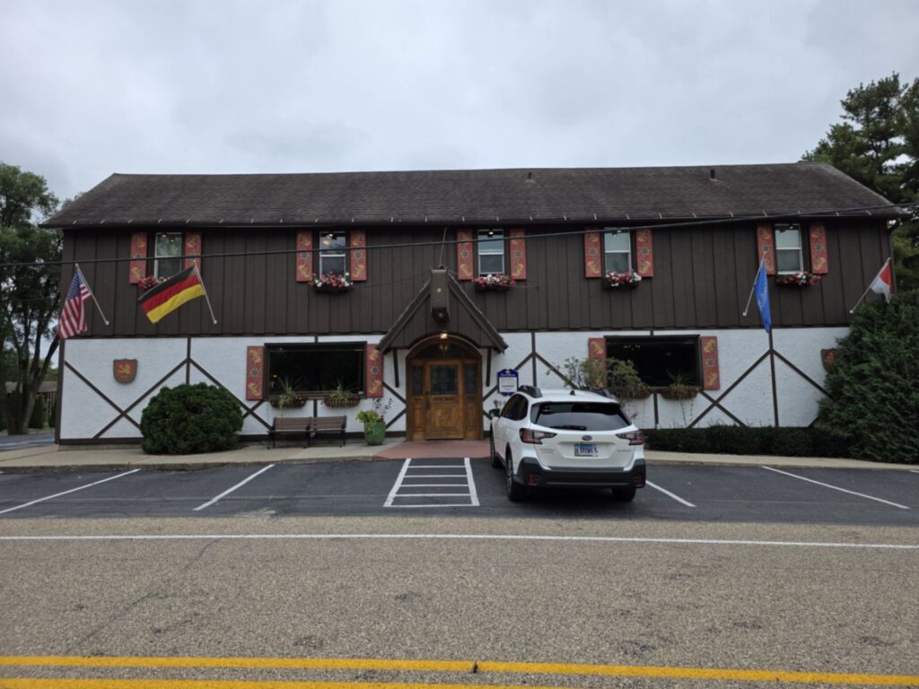 Dorf Haus Supper Club 4